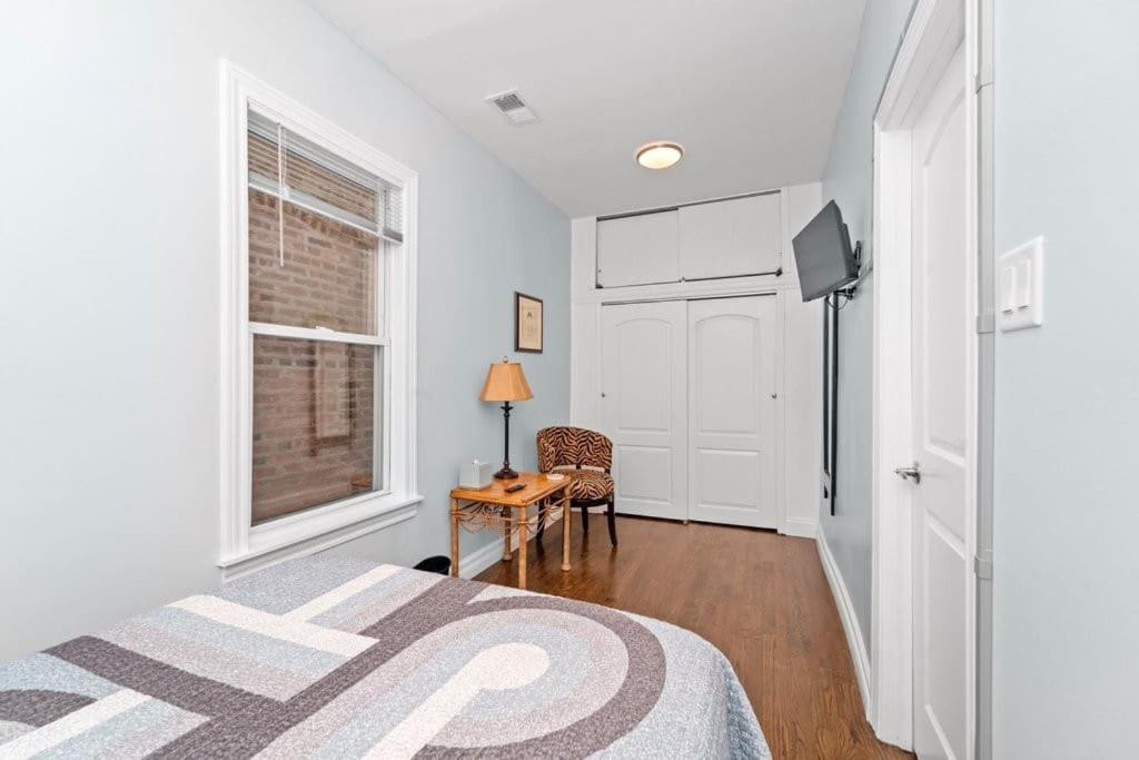 Cozy, Top-Floor 3Br Loft With Balcony In West Town Chicago Buitenkant foto